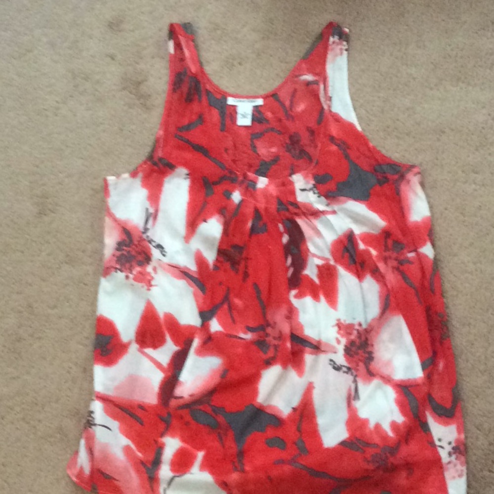 Cool &comfy Calvin Klein floral tank style top (M)